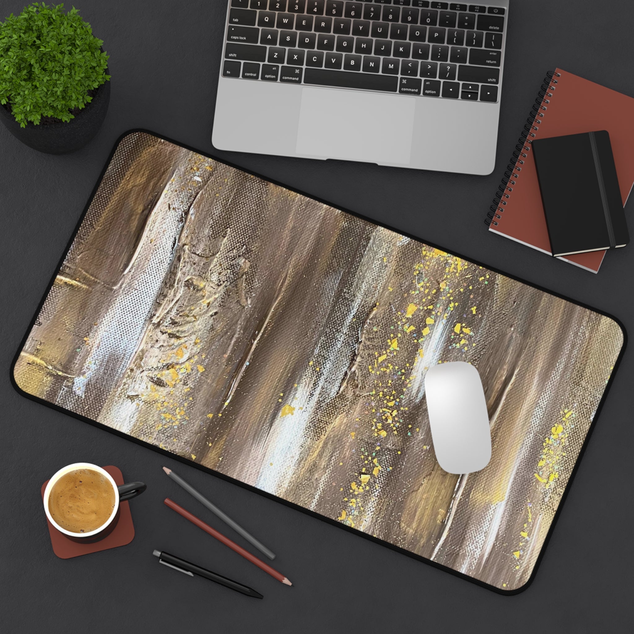 Henri Desk Mat