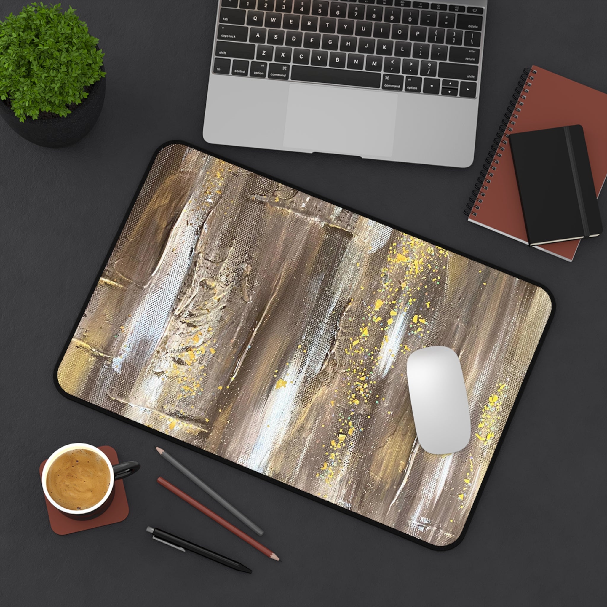 Henri Desk Mat